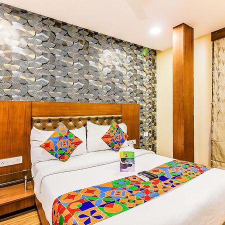 FabHotel Arton Suites Mumbai  Buitenkant foto