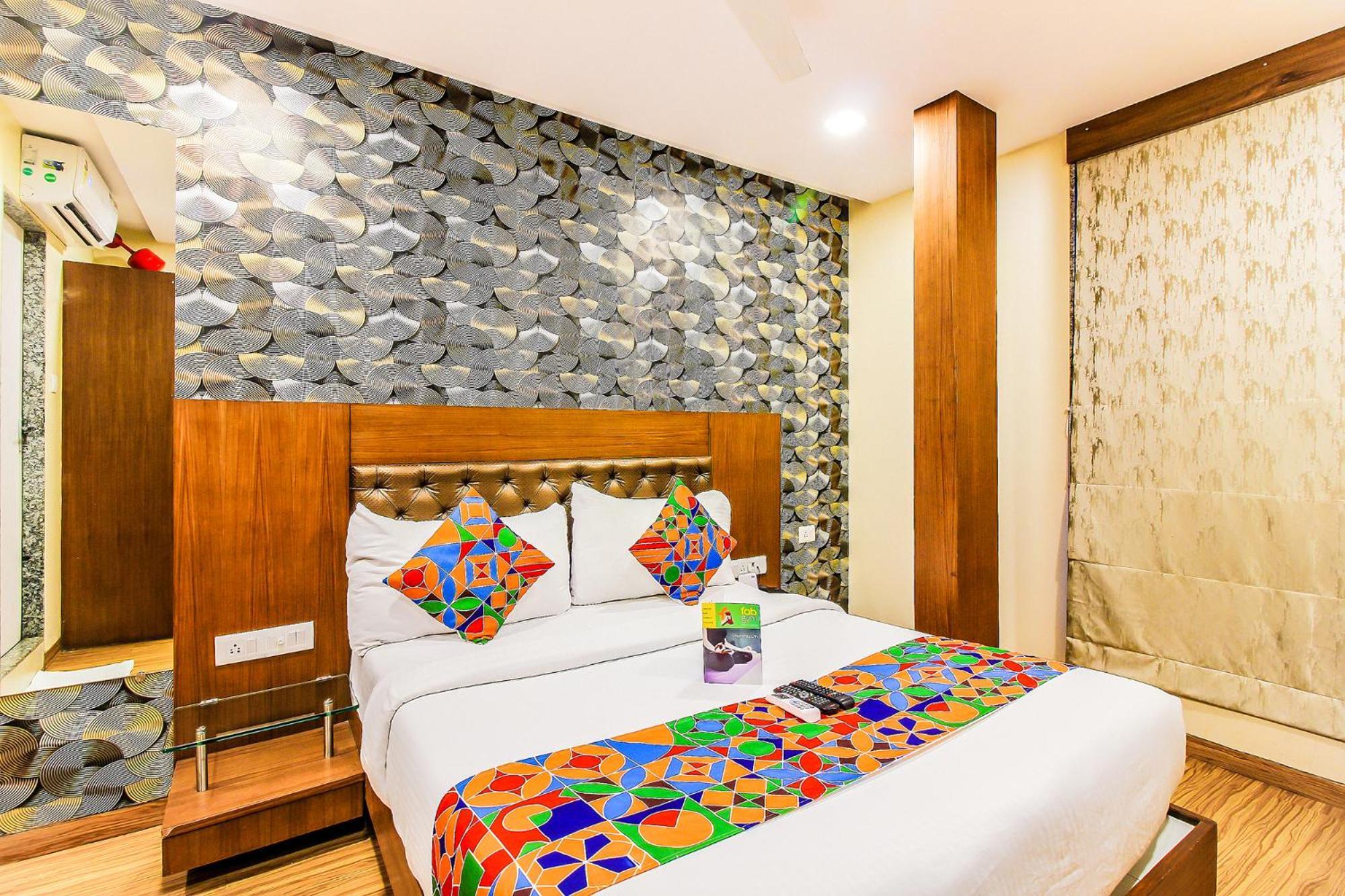 FabHotel Arton Suites Mumbai  Buitenkant foto