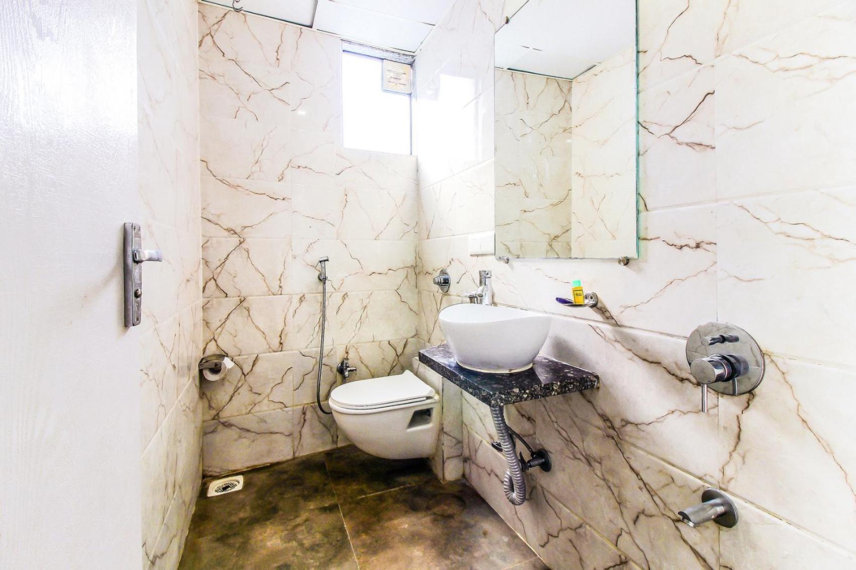 FabHotel Arton Suites Mumbai  Buitenkant foto
