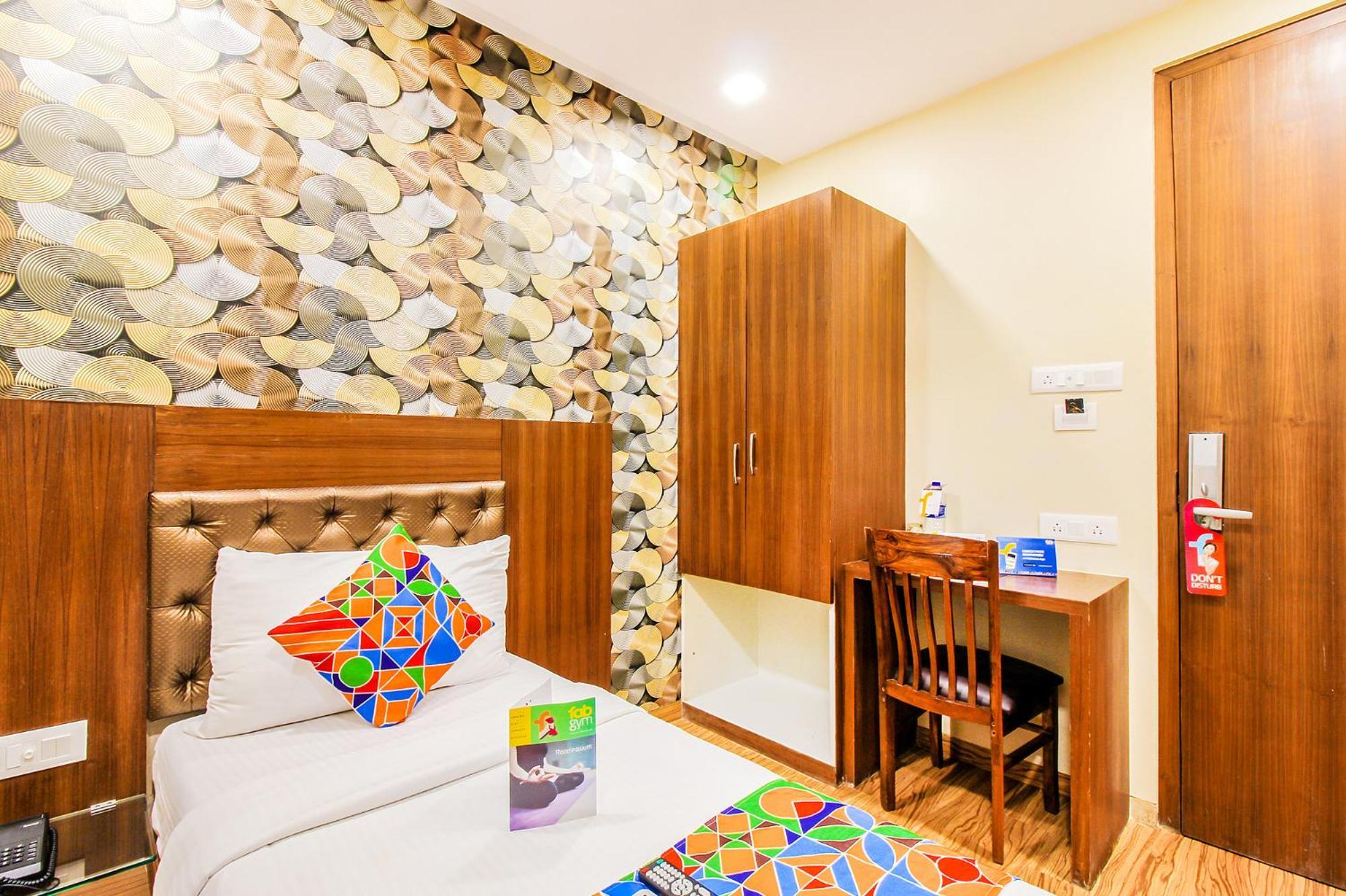 FabHotel Arton Suites Mumbai  Buitenkant foto