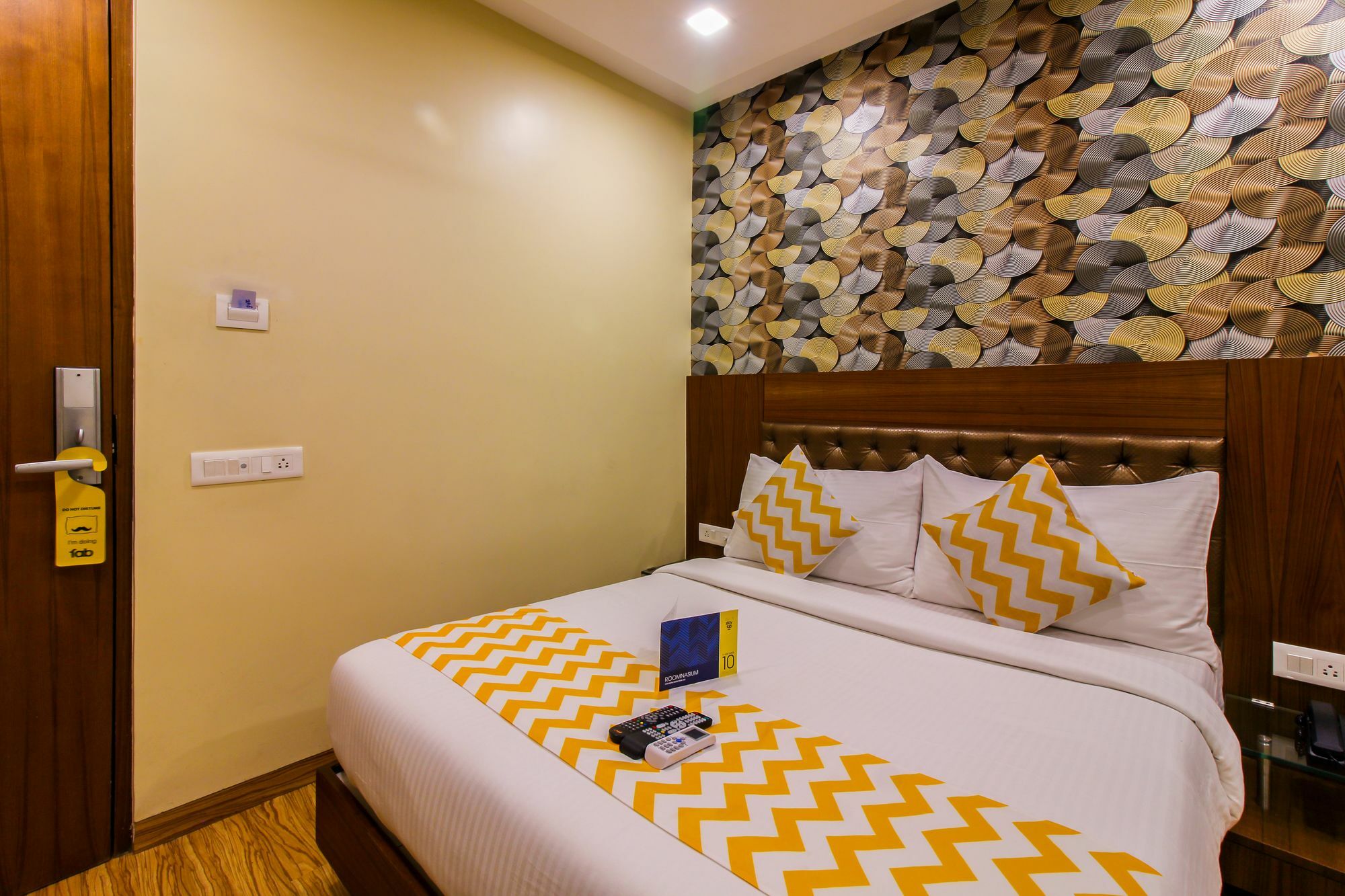 FabHotel Arton Suites Mumbai  Buitenkant foto