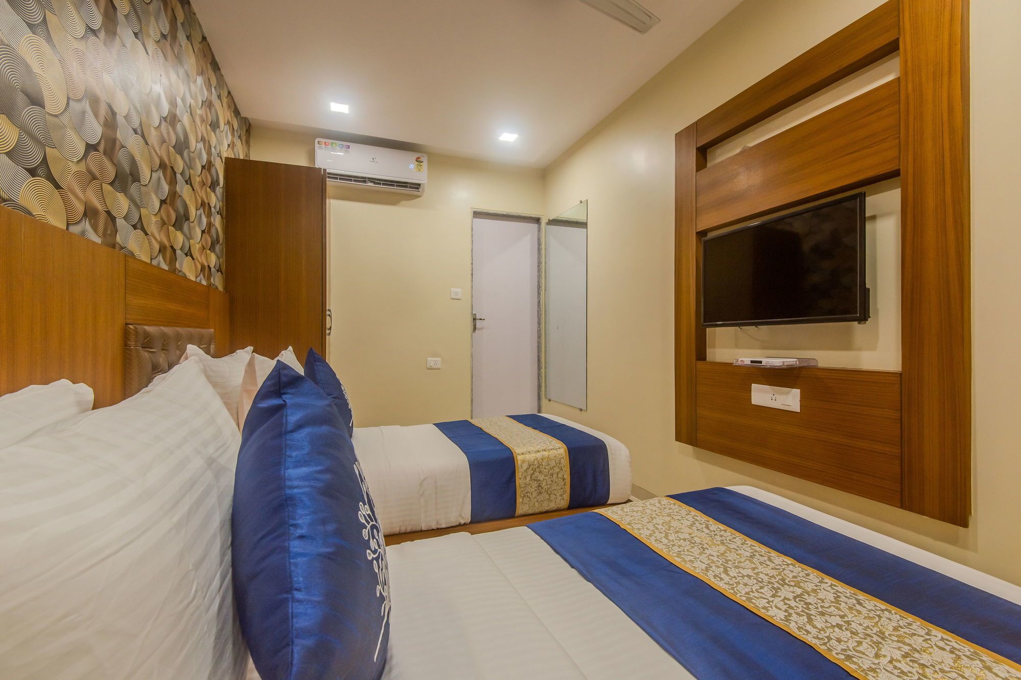 FabHotel Arton Suites Mumbai  Buitenkant foto